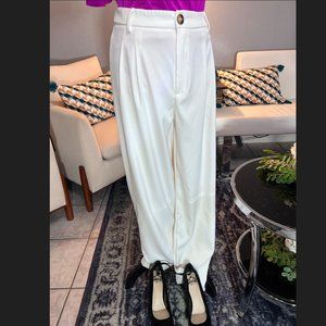 White pants for lady